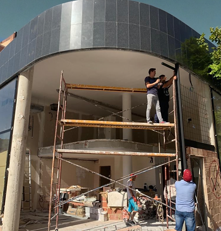 PAUSE CAFE_edited_edited.png