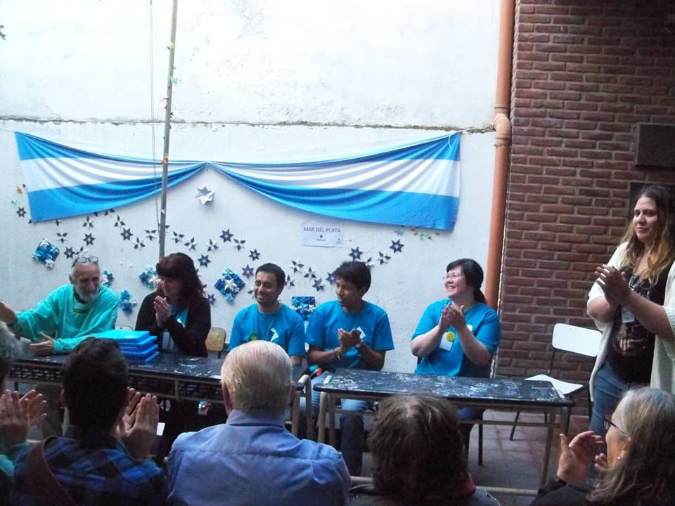 Conversatorio con invitados