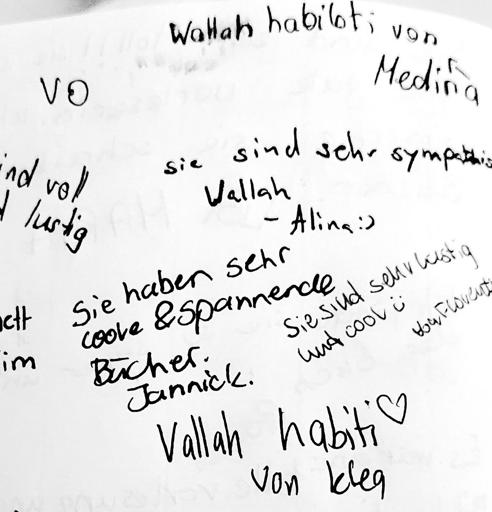 Handgeschriebene Kommentare von Kindern