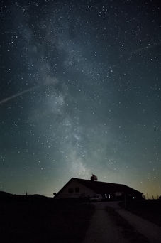 Milky way on a farm in Jura, Vaud.