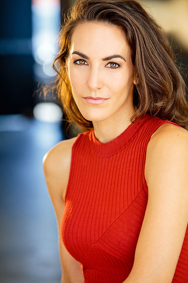 Sienna Benton Headshot.jpg