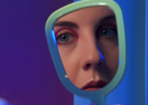 PARECIDOS CUESTIONABLES (Amazon Prime Video) x Carolina Iglesias