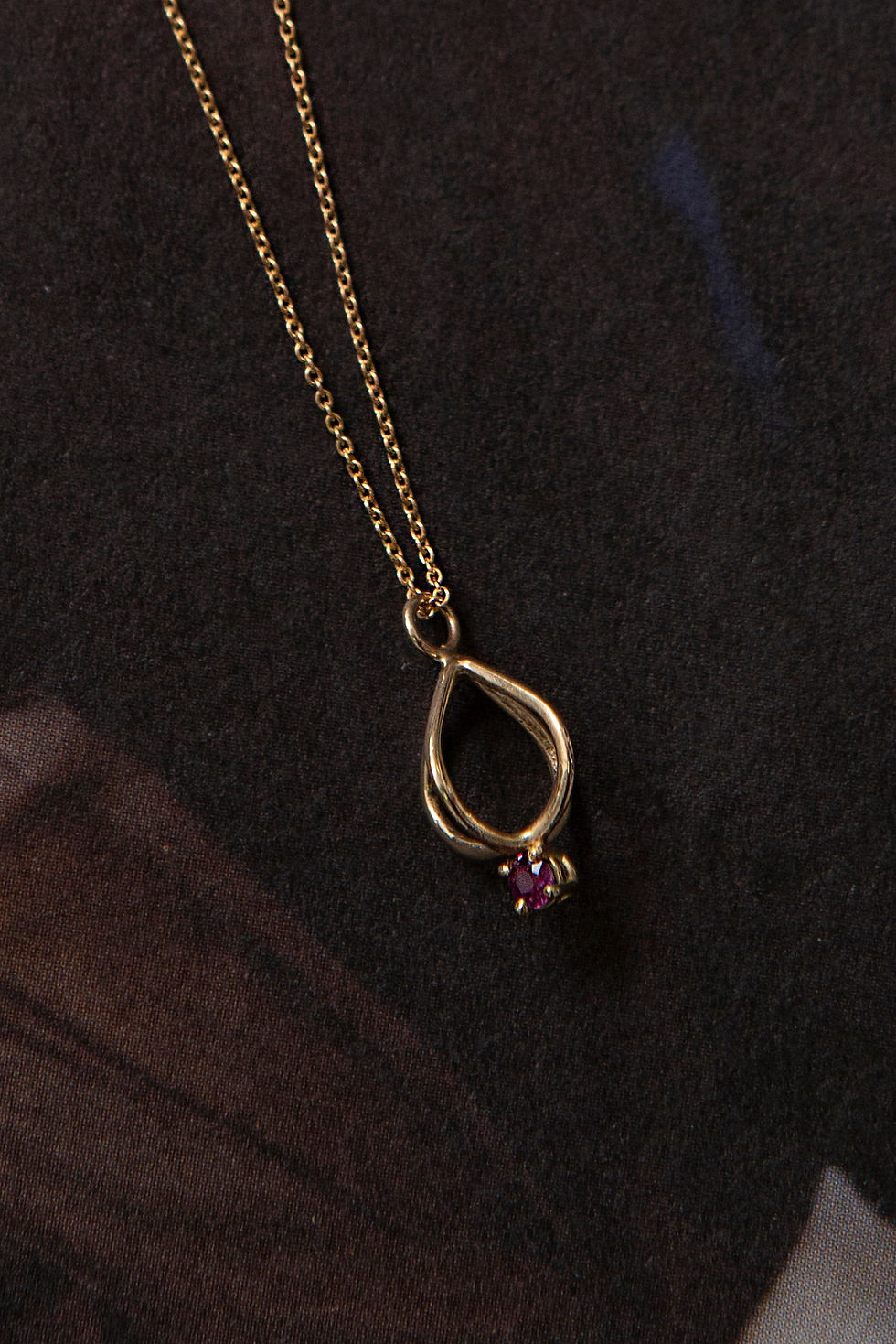 Thumbnail: Gold Crown with Ruby