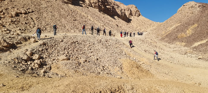 נשים מטיילות בהרי אילת