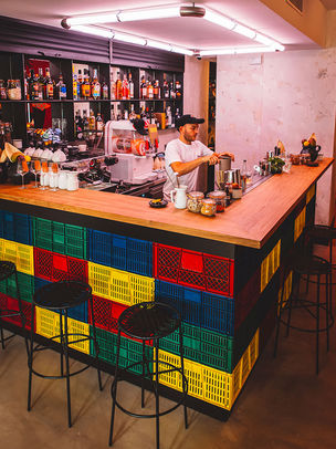 Bar à cocktail festif Paris