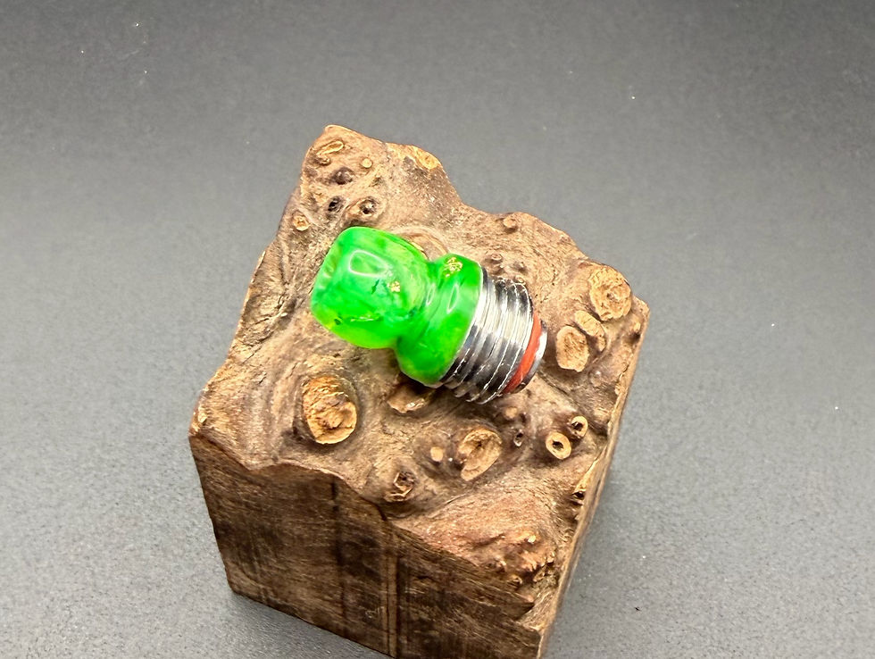 Miniatura: Pearl greens, gold leaf integrated tip. 