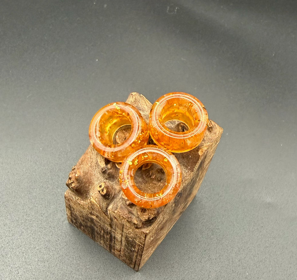 Thumbnail: Pale translucent orange, gold leaf 810