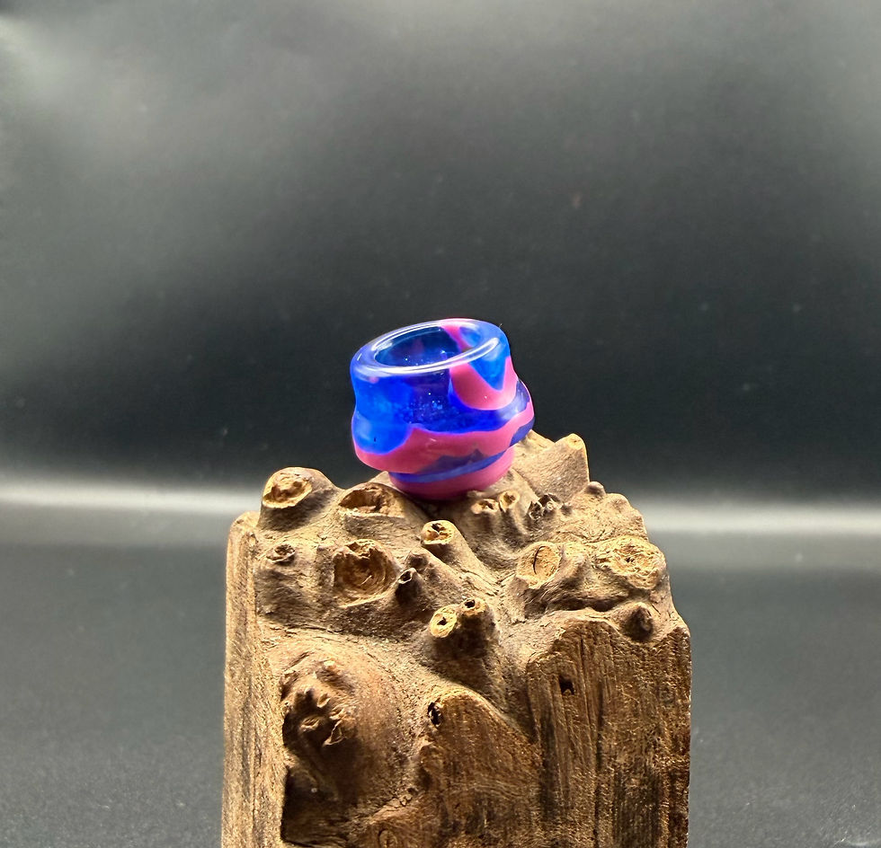 Thumbnail: Pastel neon pink, translucent blue 810