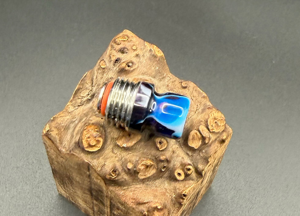 Thumbnail: Pearl blues, pearl green, light blue integrated tip. 