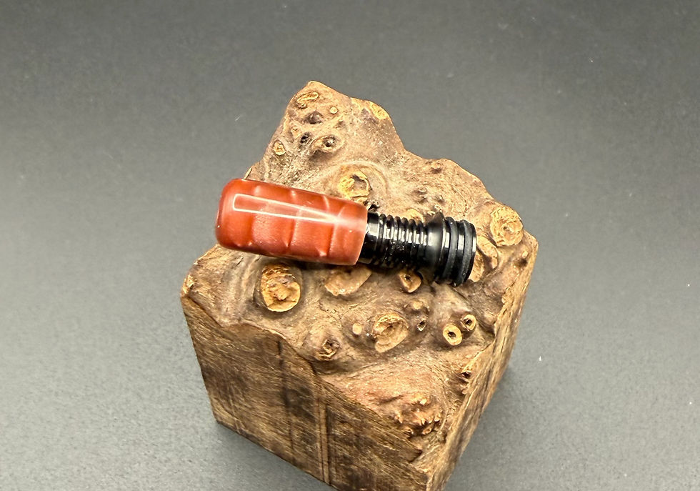 Miniatura: Brown juma, long, ribbed 510 (black base).