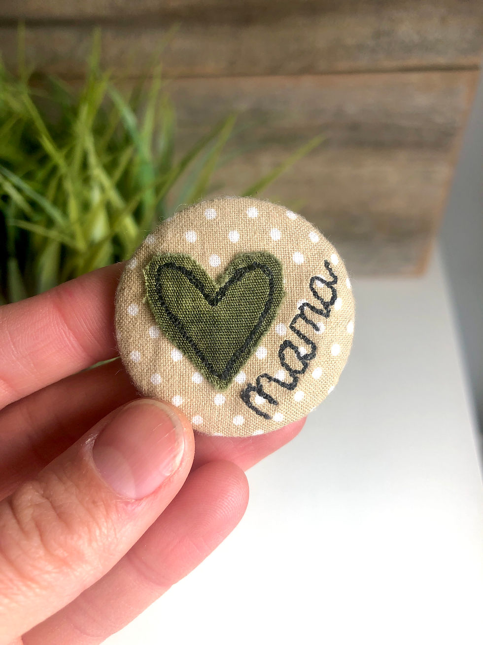 Thumbnail: Mama Love Button