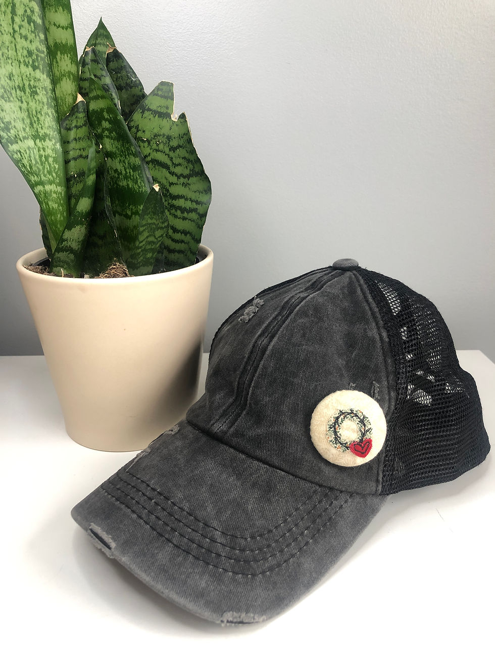 Thumbnail: Wreath Button