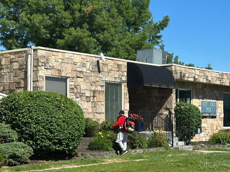 Apartment community landscape pruning and shrub trimming service