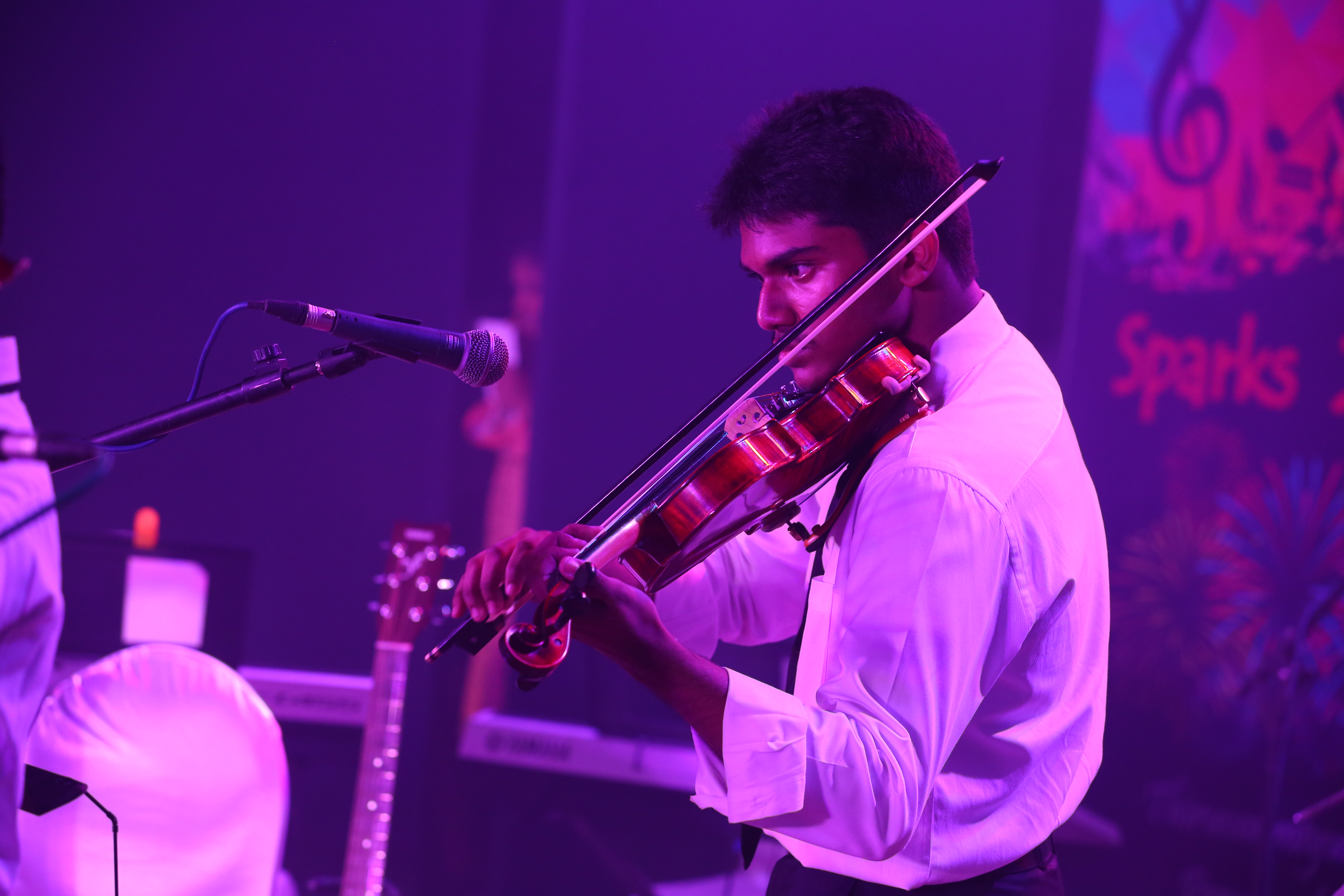 VIGNESHFOTOS7329