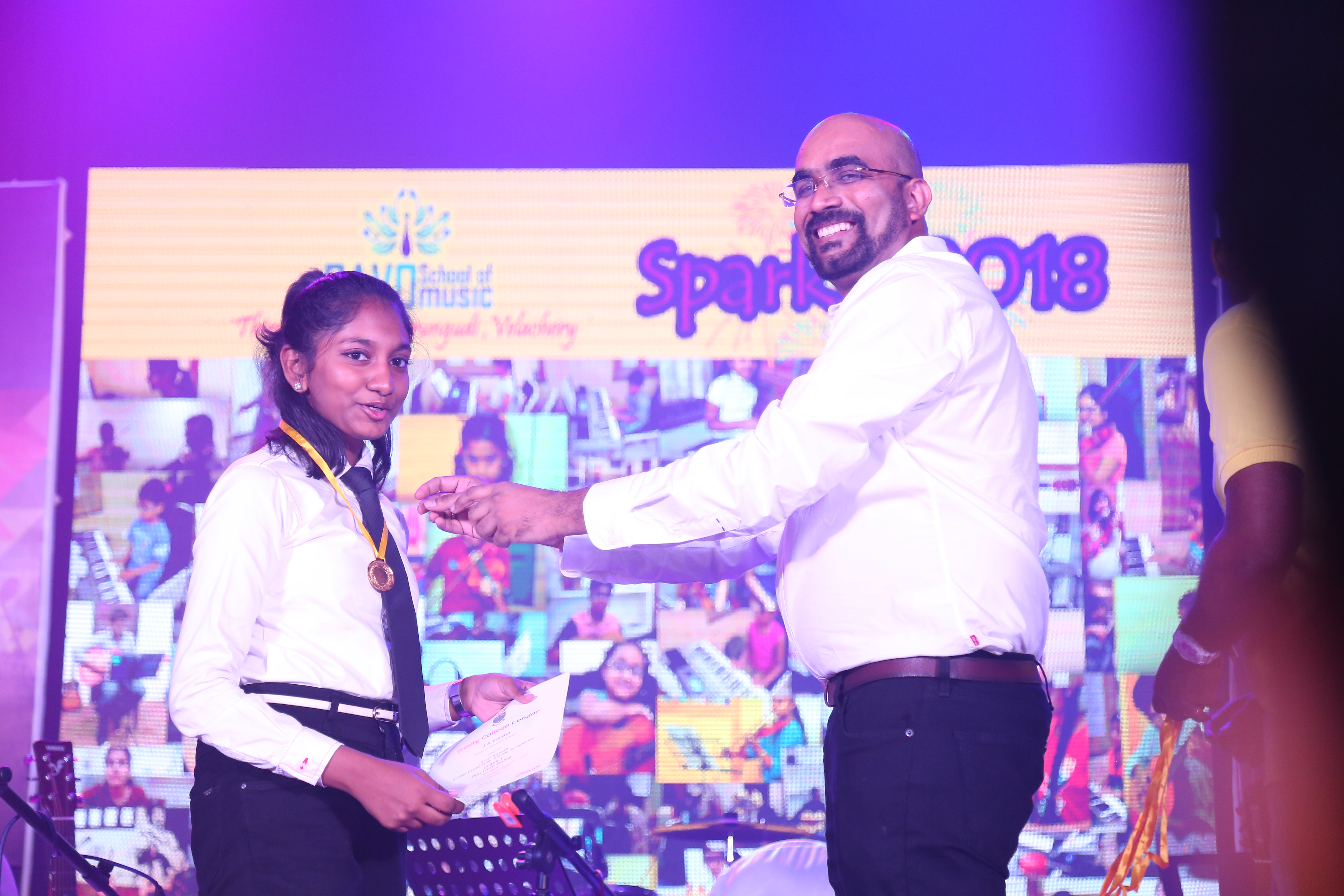 VIGNESHFOTOS7509