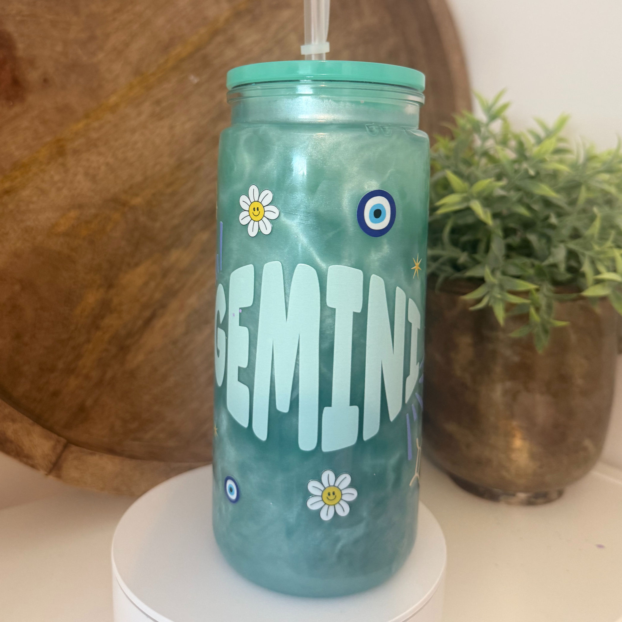 Gemini 20oz Ready to Ship, Ready to Sip!