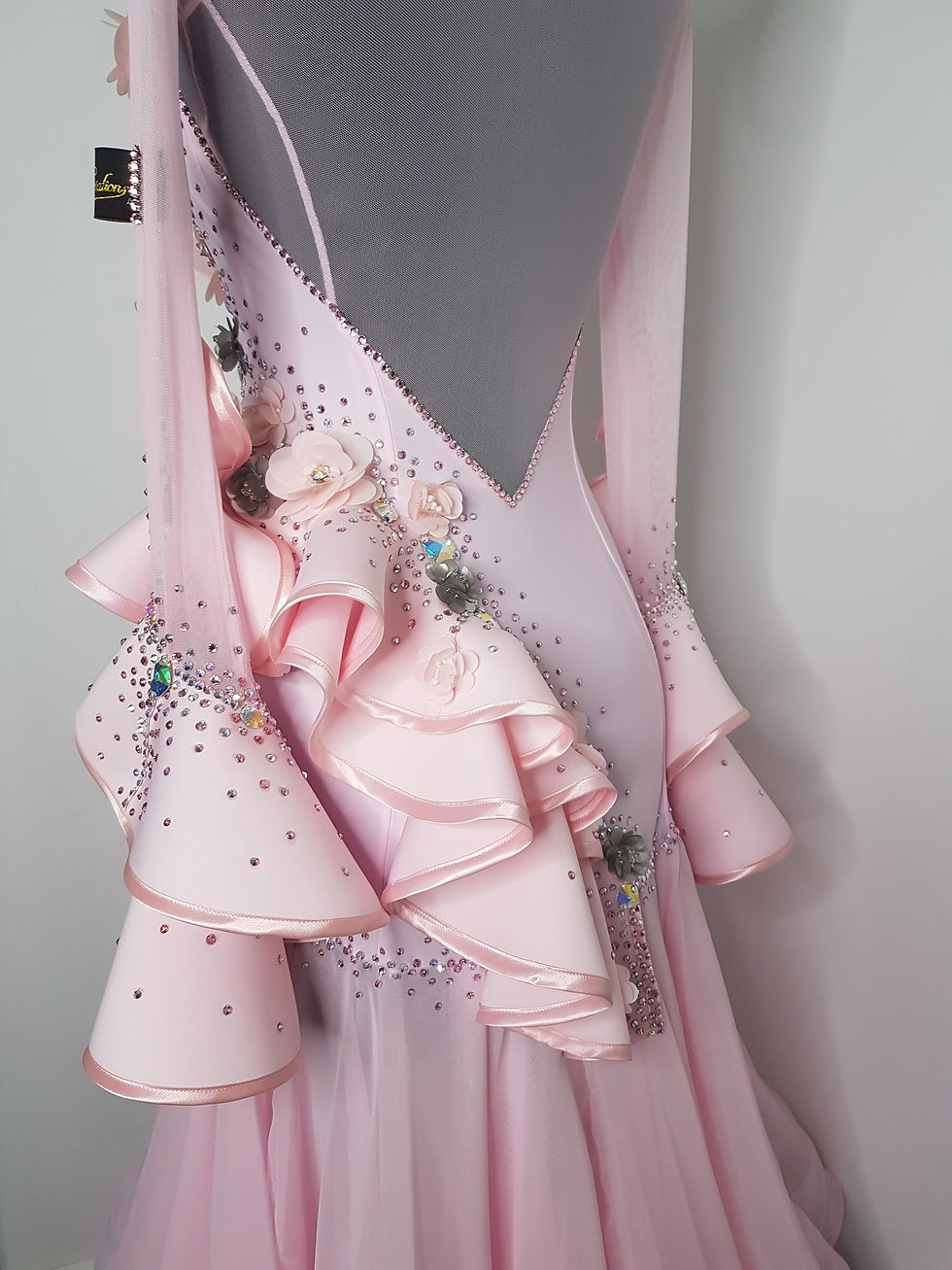 Miniature : Robe standards strassée