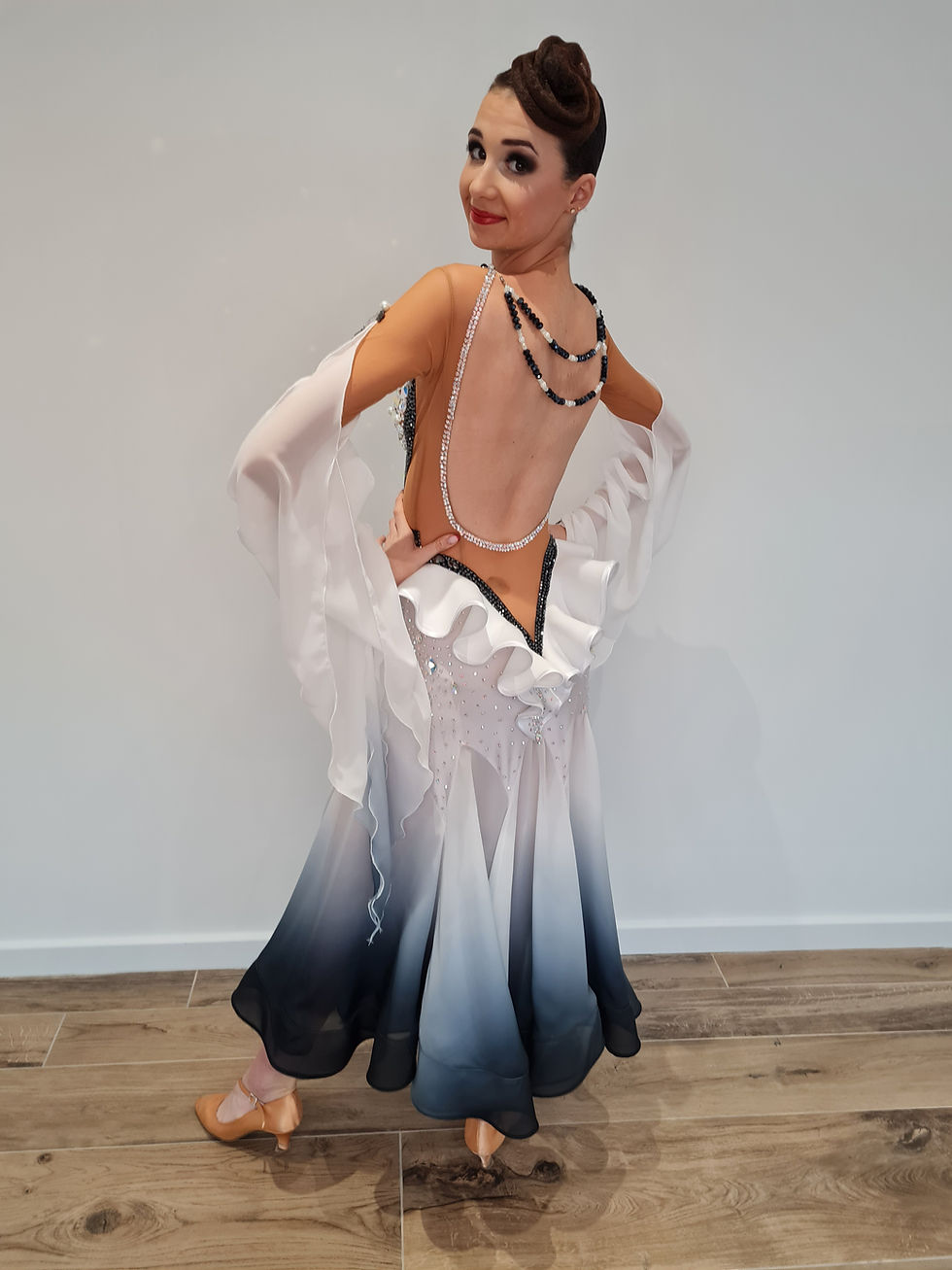 Miniature : Robe standards strassée Swarovski