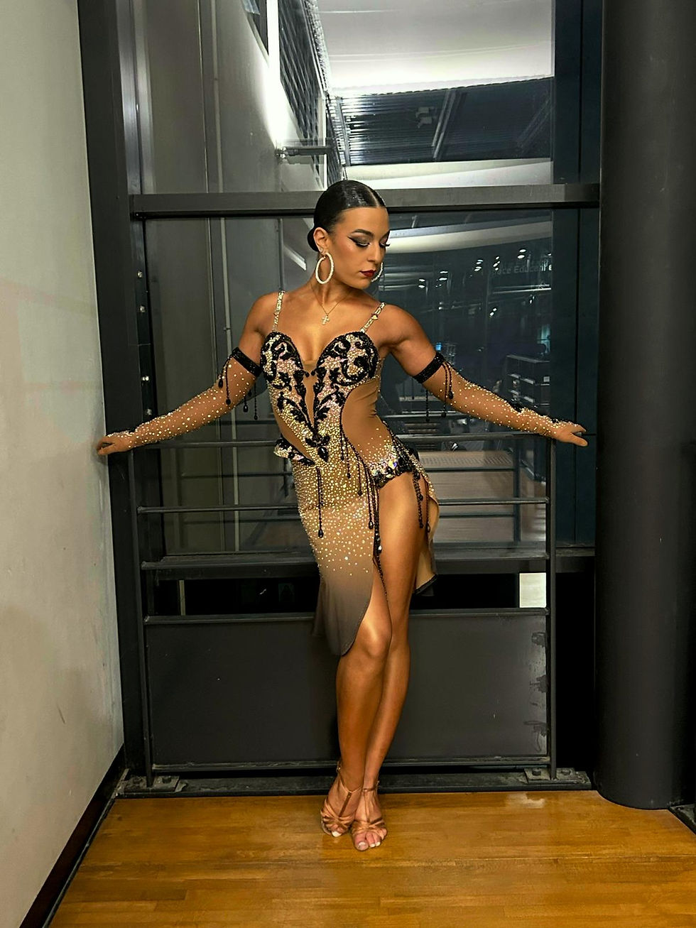 Miniature : Robe latine nude/black