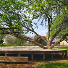 Pujols-sur-Ciron / Square Juventas