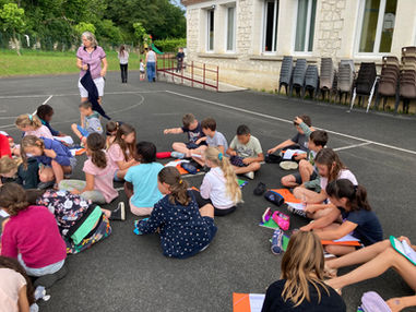 BOURDEILLES / Aménagement de la cour d'école