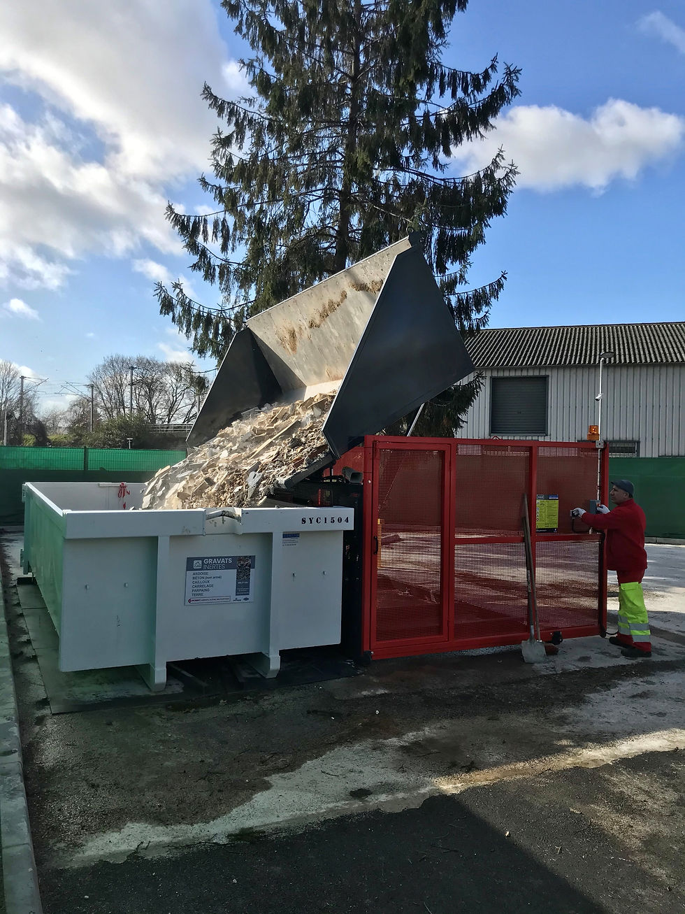 Vidage d'un HULK 1 à St Ouen