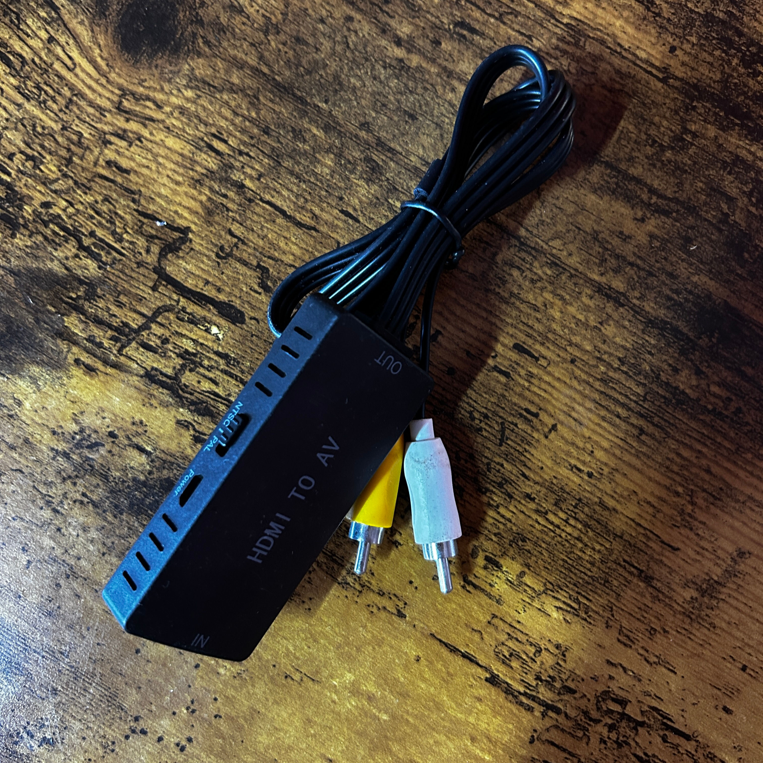 Convertidor HDMI a AV (RCA) – Video y Audio Analógico