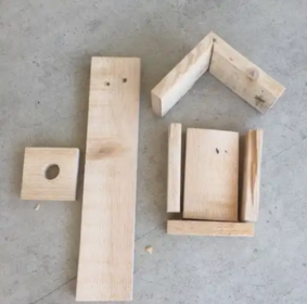 Bird feeder (tool shed)