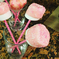 Pink & Gold Jumbo Marshmallows__#candy🍭 #miami #pink #coconutcreek #gold #coralsprings #jumbomarshm