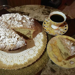 Cinnamon Creme Coffee Cake