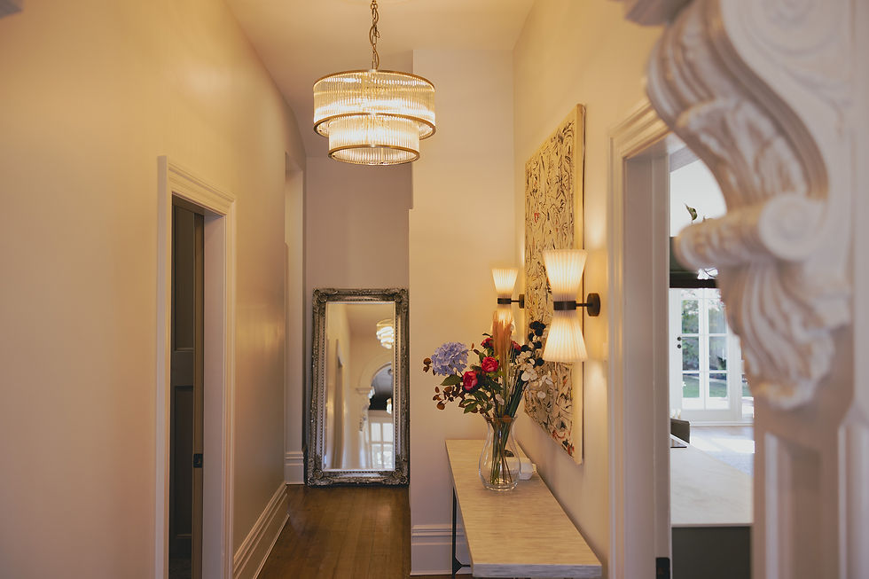 Villa & Co Champion hallway