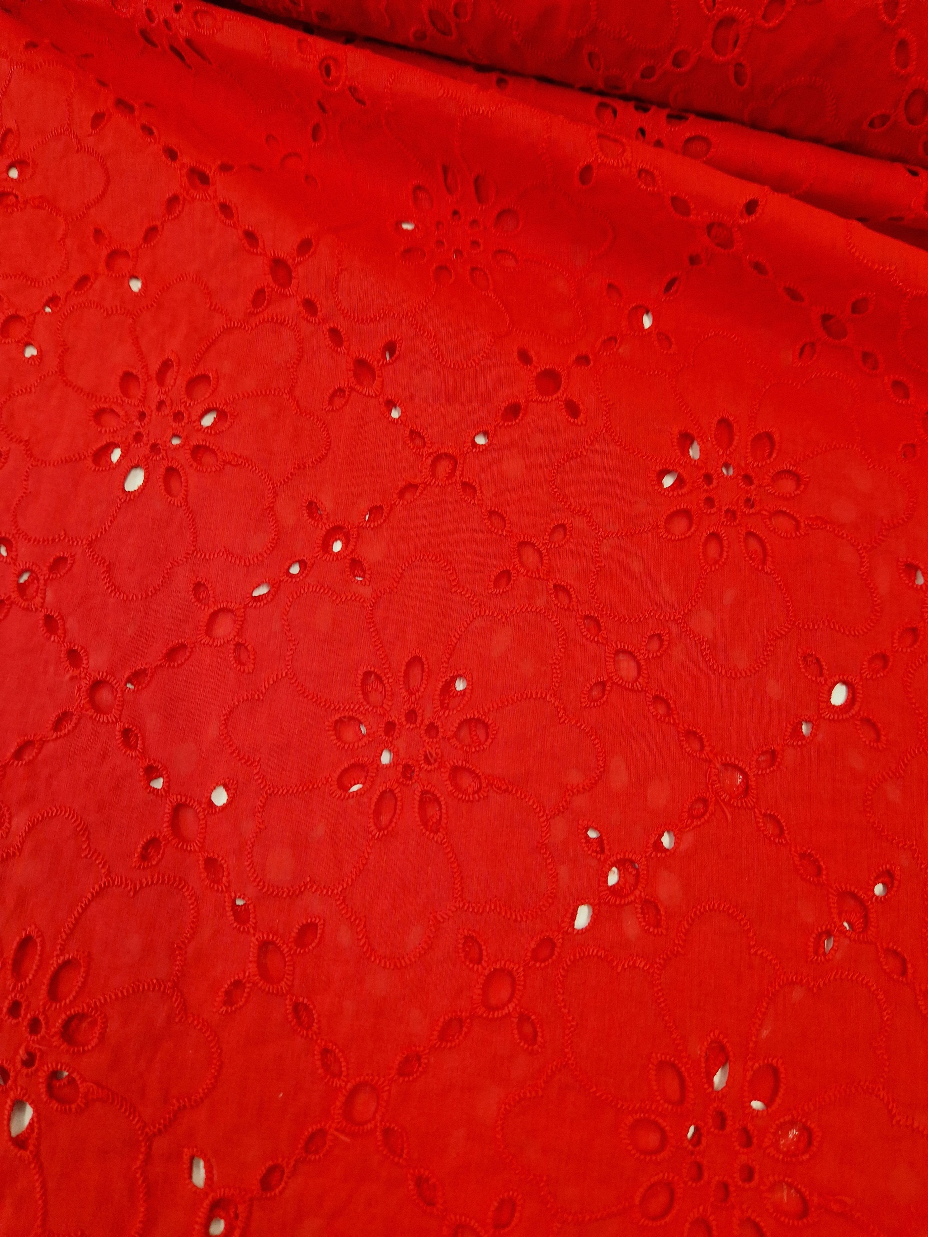 Broderie anglaise red