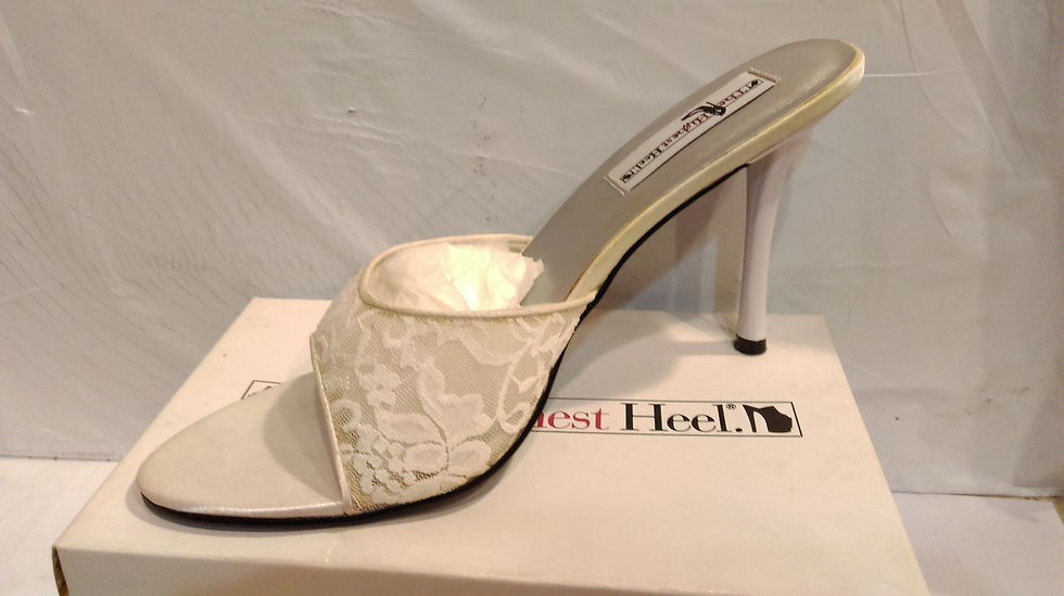Thumbnail: Lady 4" Mule Sandal