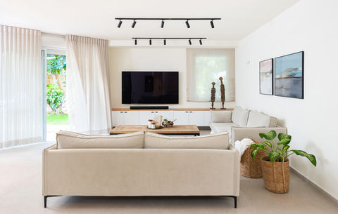 שיפוץ ועיצוב בית פרטי, שיפוץ מדרגות, נגרות בהתאמה אישית, נגרות בוטיק, מעין רהב תכנון ועיצוב פנים