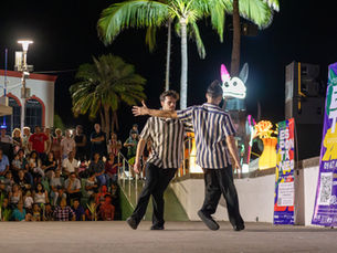 Tikro ryšio paieškos nuotolinio pasaulio fone: šokio dueto kelionė Meksikoje