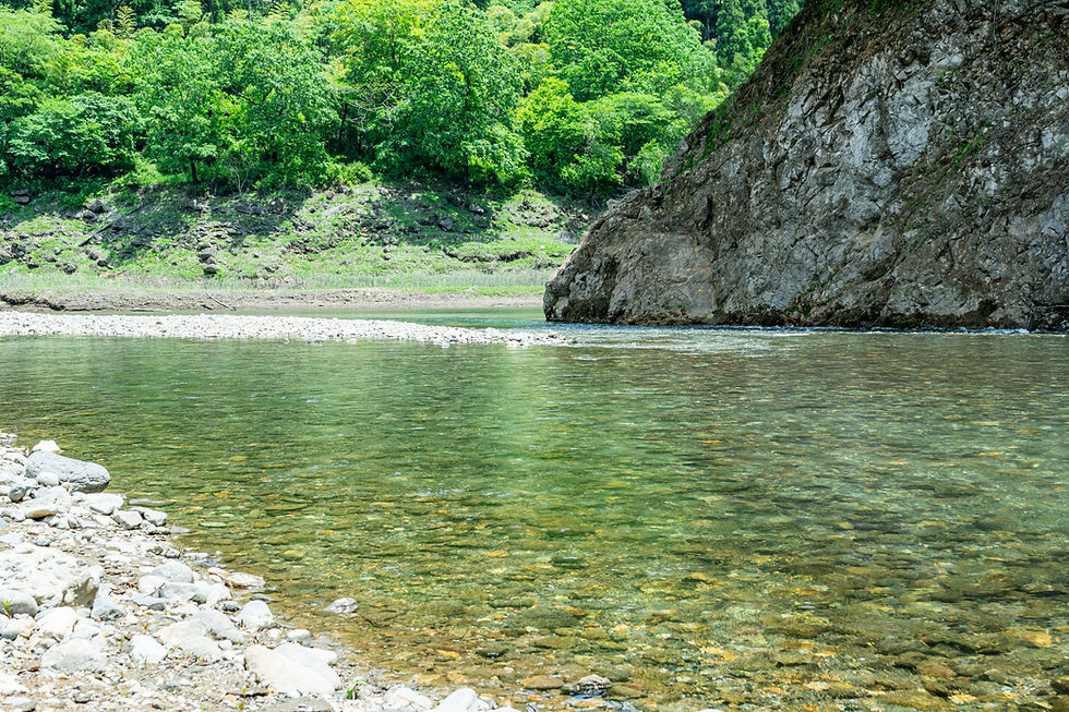 新潟の銘峰「苗場山」の息吹をそのままに。