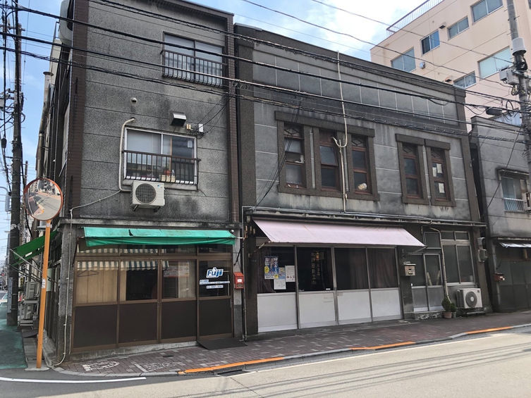 《潮見・東陽》
深川の町はずれに残る純情物語