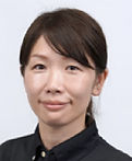 中村 真理子 氏