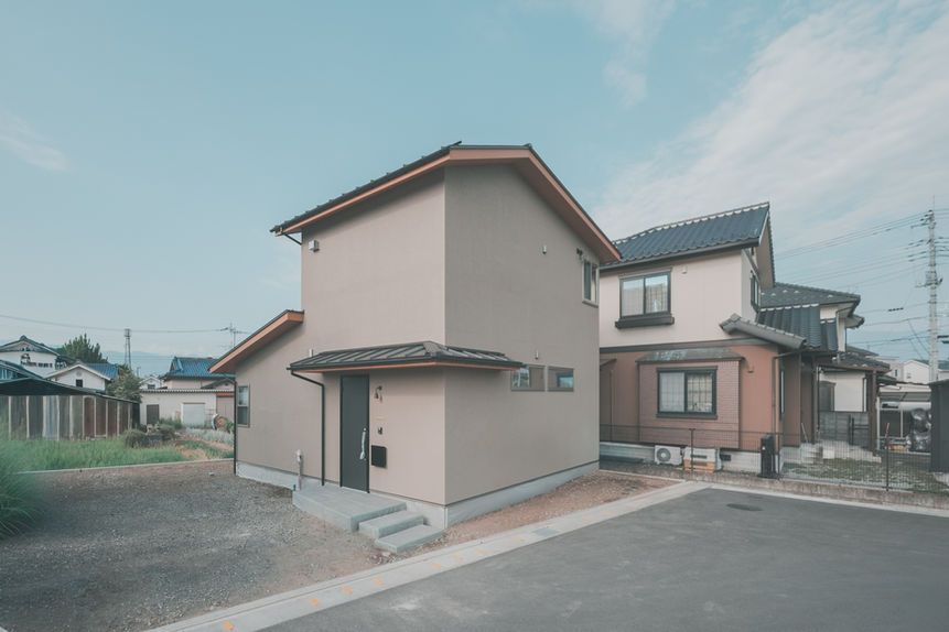 条件を、集いに翻訳した家