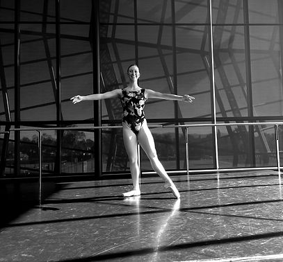 Tendu Second_edited.jpg