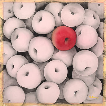 Moonlight Apple   Mineral pigments, stone pigments, ink on silk – 42× 42 cm – 2019
