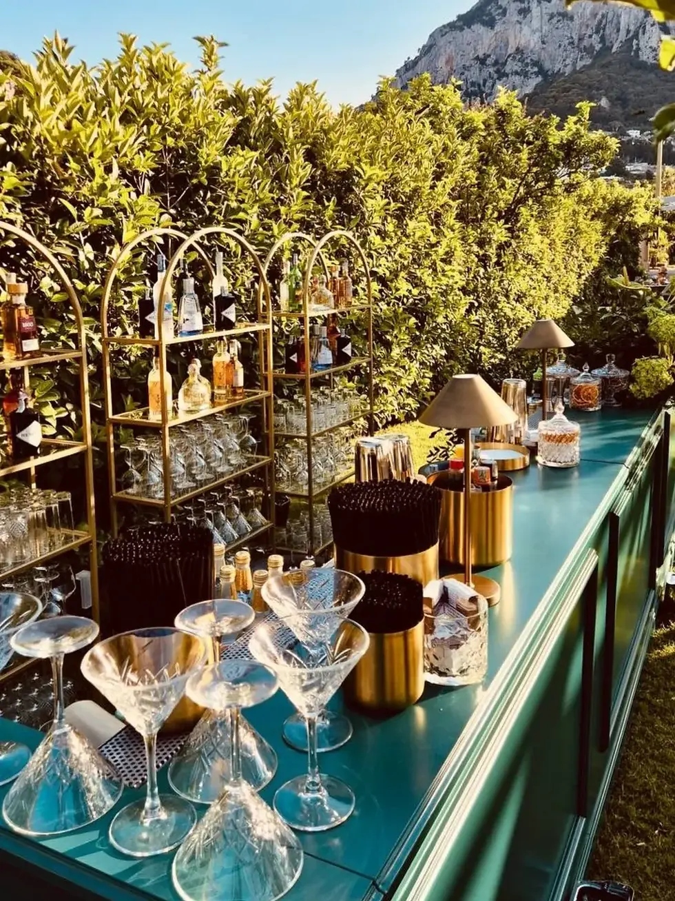 cocktail service.webp