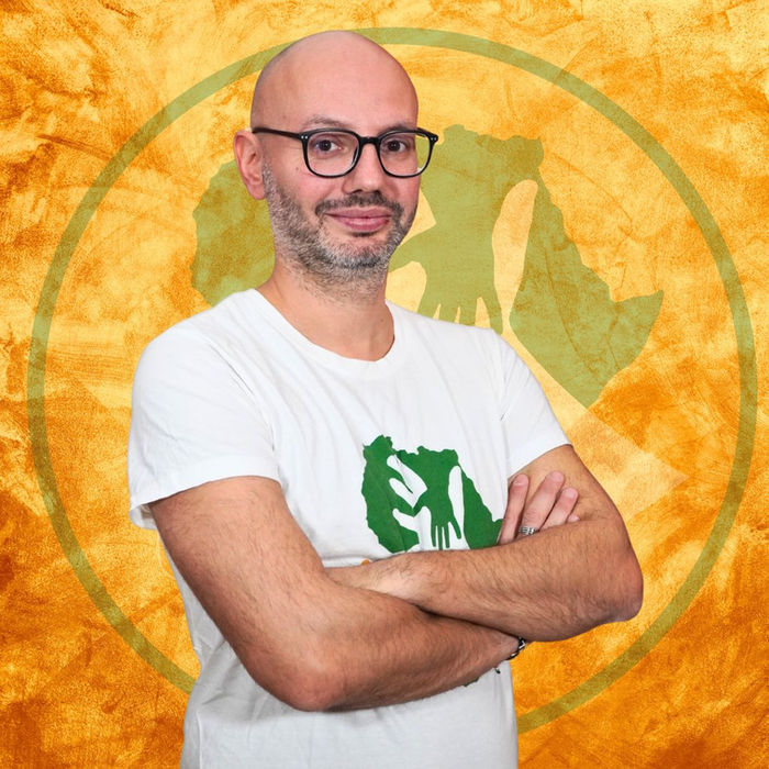 Michele (Naples, 1981), is a Digital Marketing Strategist, Photographer and Entrepreneur. For years in the field of communication and advertising, he has performed and expanded his studies nationally and internationally, also collaborating with world-famous brands (Bonduelle, Scotti, Vicenzi, Rigoni di Asiago, Pentax and others). He began his volunteering at the Red Cross in Naples in 2006, dedicating himself to numerous activities including Special Relief and particular missions on the national and African territory. Professional communicator and popularizer, among his skills there is also that of photographer and videomaker, participating in various Safaris and Reportages in the world, thanks to his numerous travels. He supports the NutriAfrica ODV project actively and with dedication.