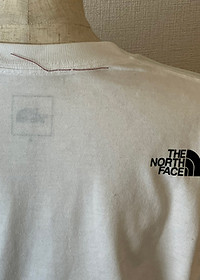 Tシャツの穴あき（後）