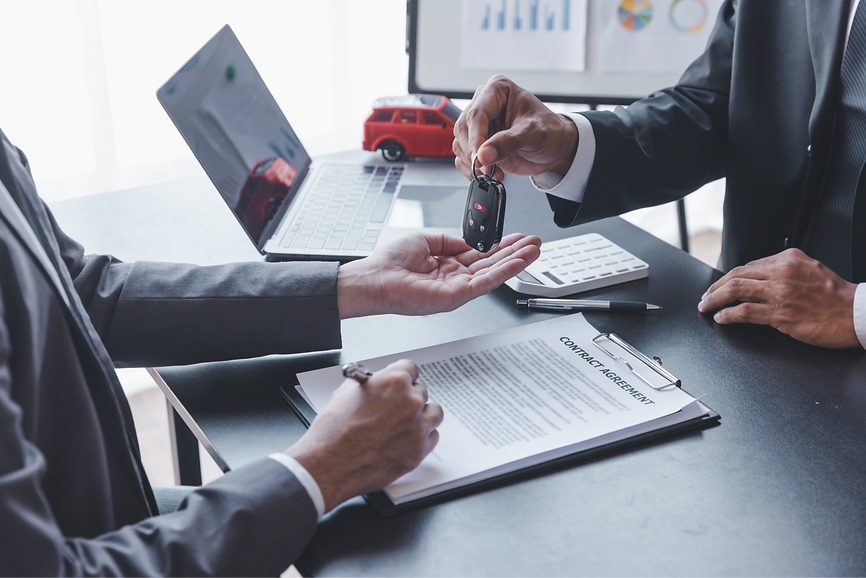 車の契約風景