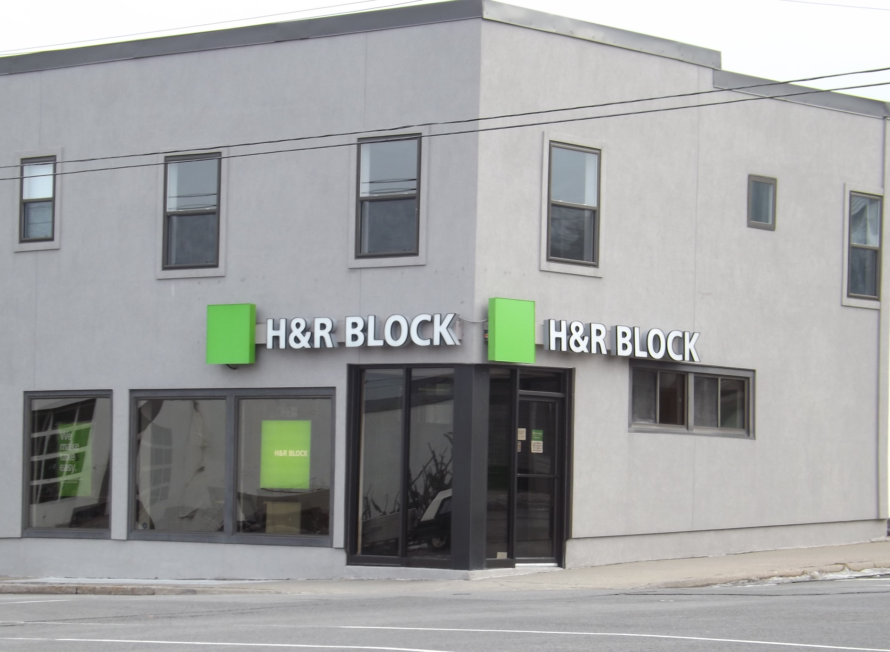 H And R Block Open Sundays - 47d2fxn