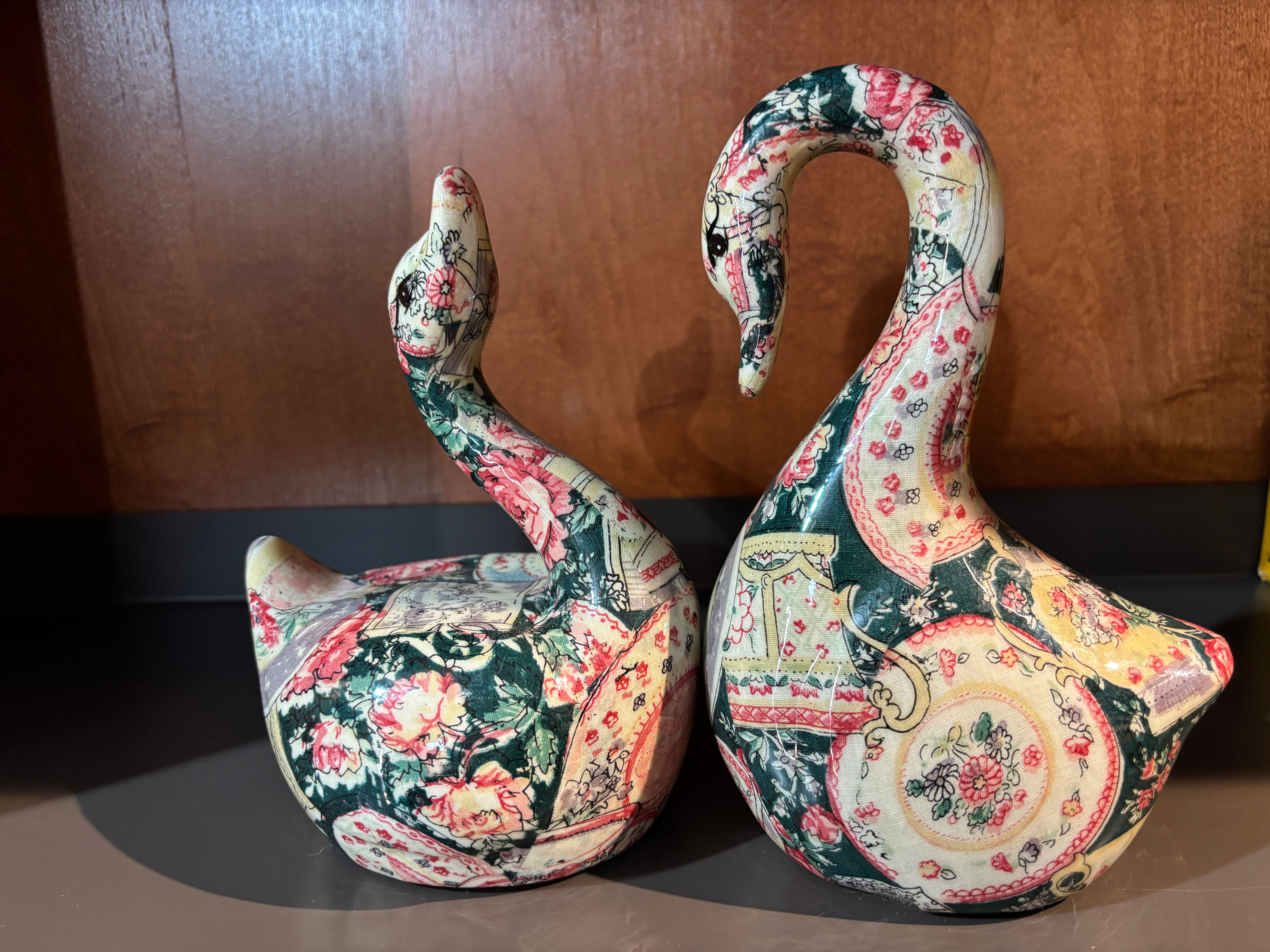 Porcelain glazed swans