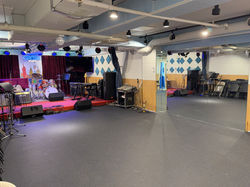 A홀 전신거울  홀모습