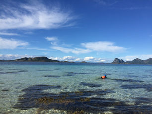 Deilig småskummel svømming