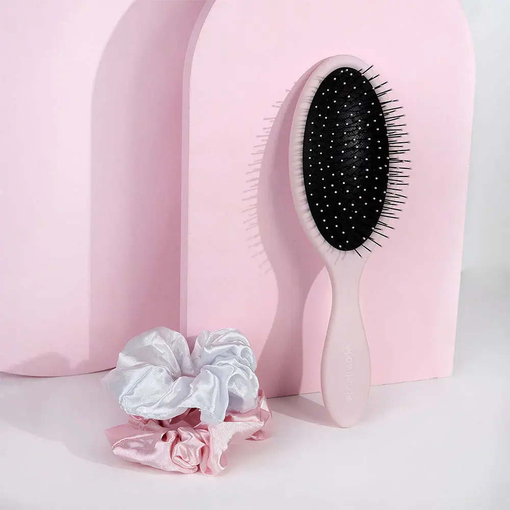 Brushworks Detangling Brush & Satin Scrunchies